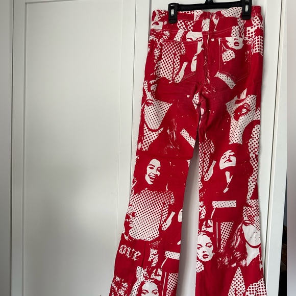 Edikted Andy Print Flare Jeans - Picture 3 of 3